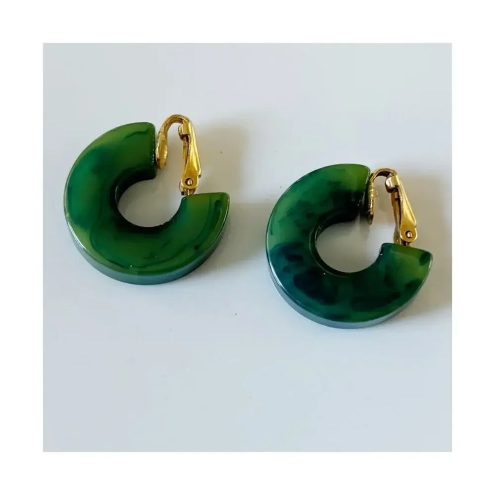 Vintage Bakelite Clip On Earrings Green